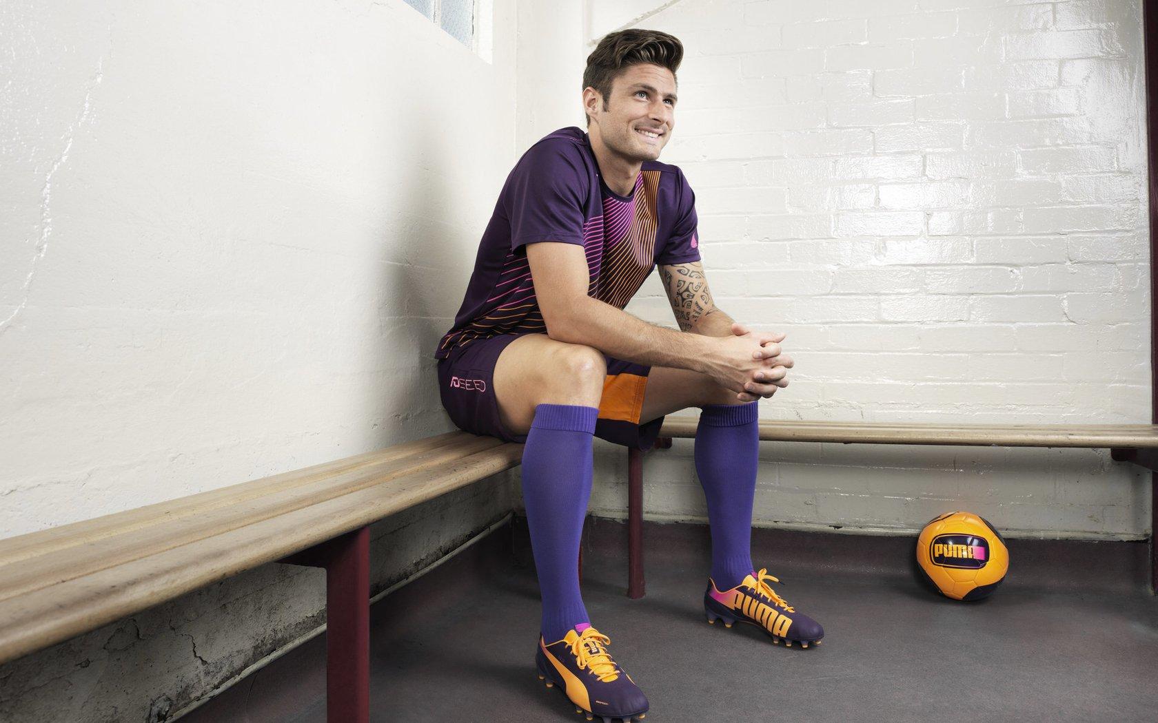 亚洲杯征程开启 郭士强谈年轻队伍挑战与机遇