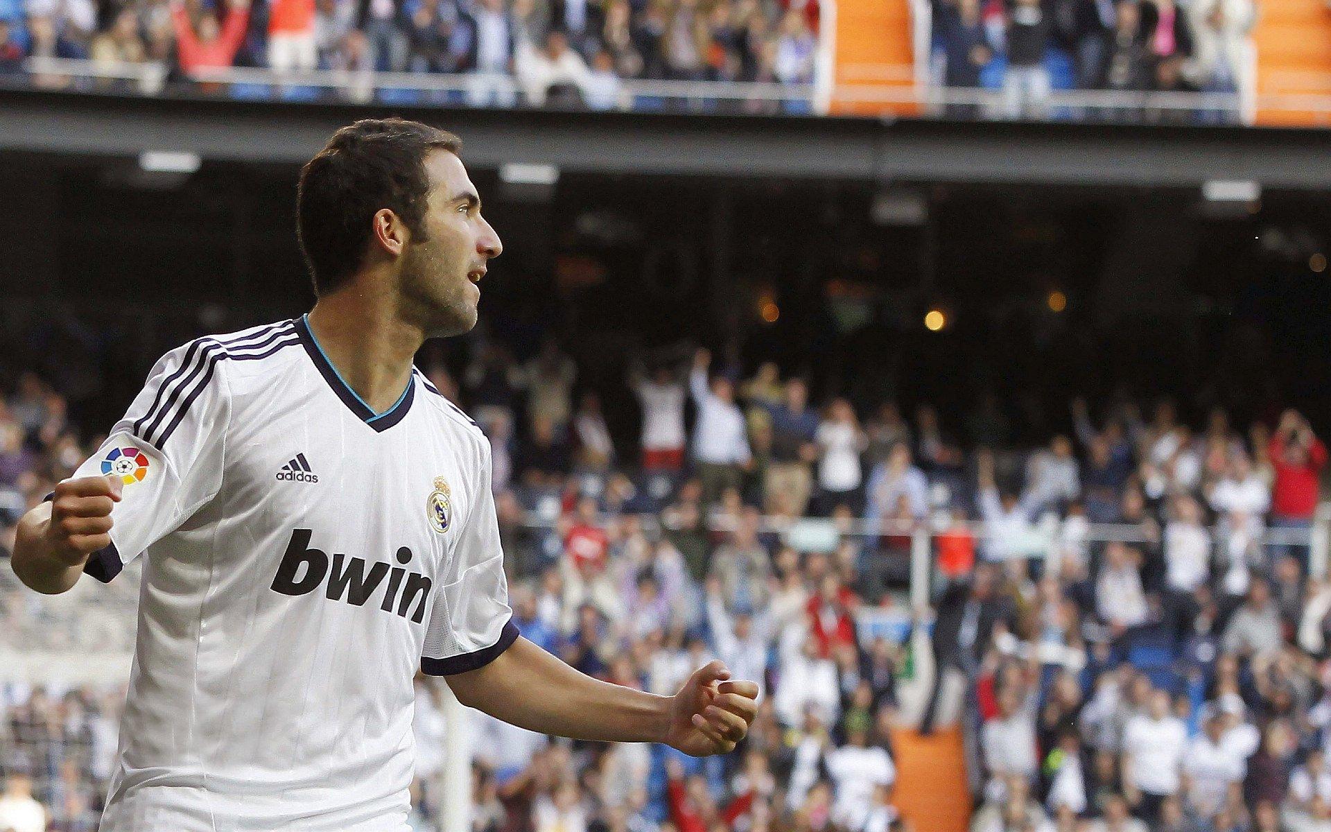 蒂亚戈，绿茵场上的艺术大师，他的传奇如何定义足球智慧？